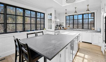 30 Private Rd, Amagansett, NY 11944