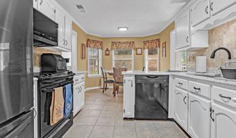 4020 ALTRURIA Rd, Bartlett, TN 38135