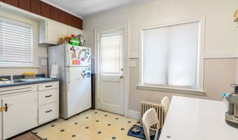 27 Cardinal Ave, Albany, NY 12208