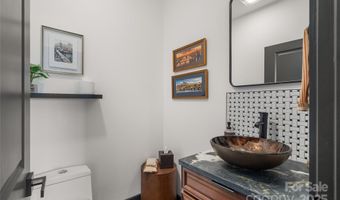 41 Ben Lippen School Rd, Asheville, NC 28806