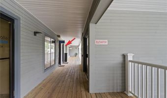 1050 Main St 24, East Greenwich, RI 02818