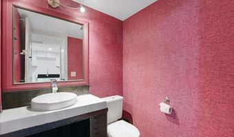 2340 Caringa Way E, Carlsbad, CA 92009