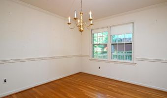 6820 COLBURN Dr, Annandale, VA 22003