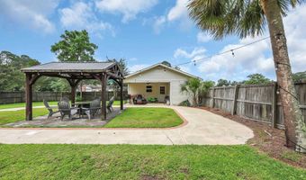 312 S Poplar Ave, Andrews, SC 29510
