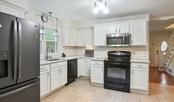 15 Granite Ter, Ansonia, CT 06401