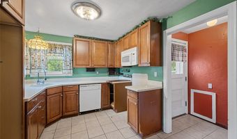 1127 Mcknight Dr, Bethel Park, PA 15102