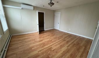 38 Freebody St 205, Newport, RI 02840