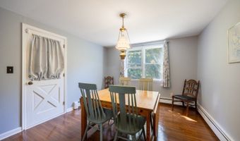 364 Creek Rd, Alexandria Twp., NJ 08825