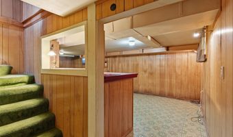 3614 CREST Dr, Annandale, VA 22003