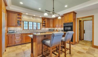 5140 Turtle Point Dr, Ann Arbor, MI 48105