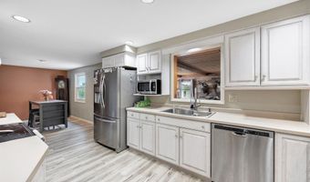 1529 CLARK St, Algoma, WI 54201