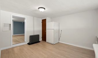 2703 Burham St, Airville, PA 15203