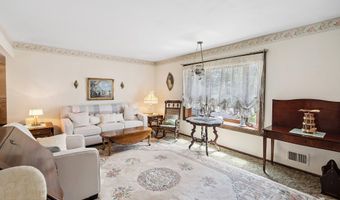 620 Pacific Ave, Beachwood, NJ 08722