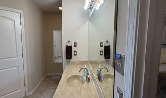 1995 Shelby Dr, Benton, AR 72015