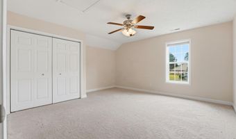 104 Lightwater Ct, Aberdeen, NC 28315