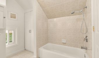 1231 FRANKLIN St NE, Washington, DC 20017