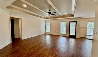 401 Spanish Moss Ln, Adel, GA 31620