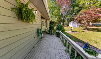 519 Country Club Dr W, Arapahoe, NC 28510