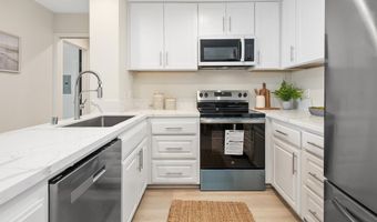 1855 Diamond St 5-221, San Diego, CA 92109