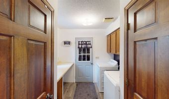 211 N 5TH Ave, Abbotsford, WI 54405
