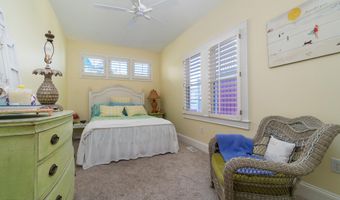 112 Sandpiper Ct, Atlantic Beach, NC 28512
