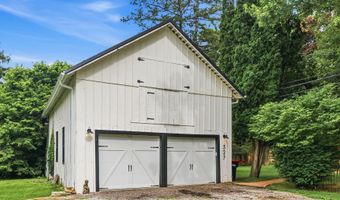 527 E High St, Ashley, OH 43003