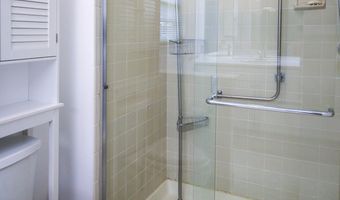 2 Morning Glory Ln, Whiting, NJ 08759
