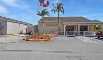 451 E Egret Cir, Barefoot Bay, FL 32976