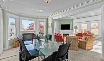 98 Kay St 2, Newport, RI 02840