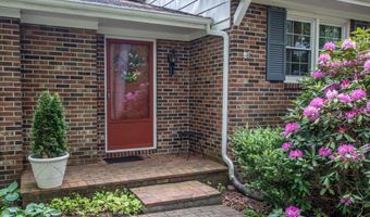 19494 Oakwood Dr, Abingdon, VA 24211