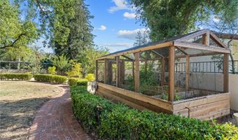 28925 Medea Mesa Rd, Agoura Hills, CA 91301