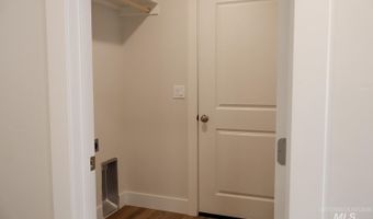 1906 Oregon Ln, Caldwell, ID 83605