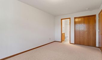 13136 Vintage St NW, Coon Rapids, MN 55448