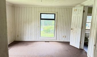 108 College, Barnesville, GA 30204