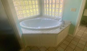 219 E McClendon St, Batesville, AR 72501