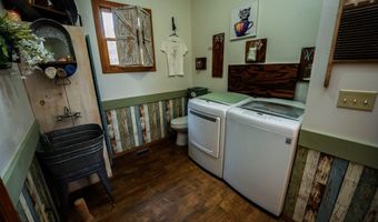 24352 State Highway Ee, Aurora, MO 65605