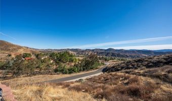 9455 Hierba Rd, Agua Dulce, CA 91390