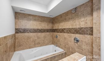 3408 Winterfield Pl, Charlotte, NC 28205