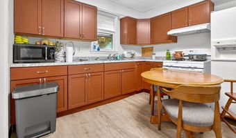 1626 N ONEIDA St, Appleton, WI 54911