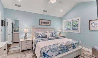 154 CRESCENT Dr, Anna Maria, FL 34216