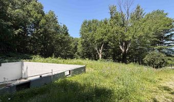 327 South Rd, Bethlehem, NH 03574