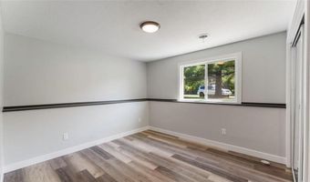 1006 Grant St, Anoka, MN 55303