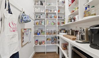 4414 S 86th Pl, Bentonville, AR 72713
