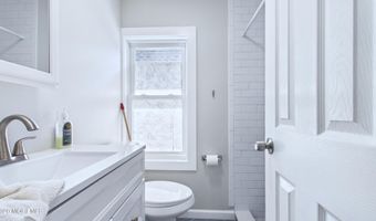 4 N Brighton Ave, Atlantic City, NJ 08401