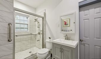 19 Hornblower Ave, Belleville, NJ 07109