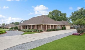 102 LIBERTY St, Belle Chasse, LA 70037