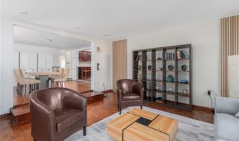 84 Hickory Dr, East Greenwich, RI 02818