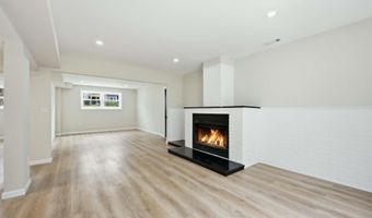 506 Forrest Brook Dr, Absecon, NJ 08205