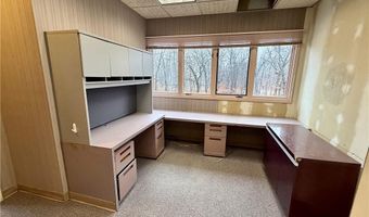 1090 New London Ave 5, Cranston, RI 02920