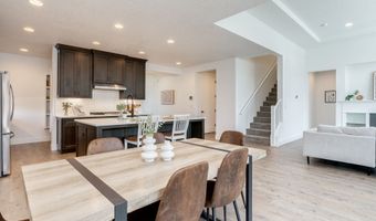 915 SE 35TH St, Battle Ground, WA 98604
